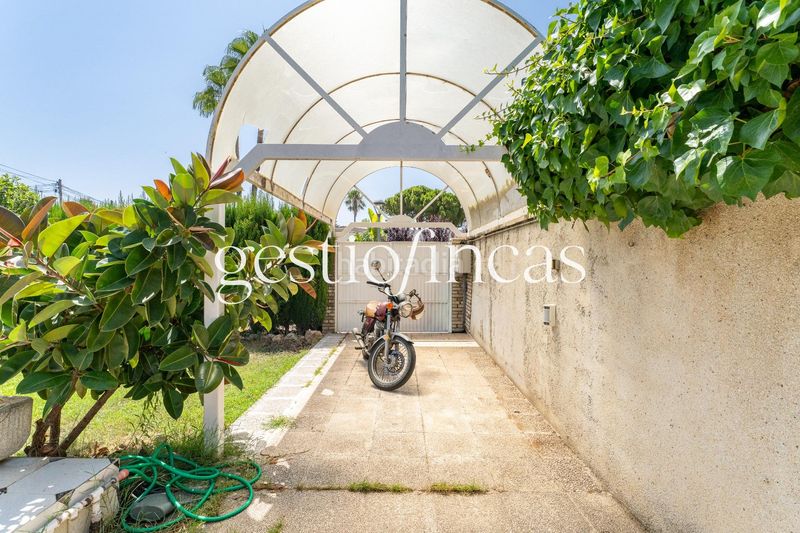 Foto 700bee03-e6c4-4052-998f-9572bd73d3c2. Casa aparellada amb calefacció a Vilafortuny Cambrils