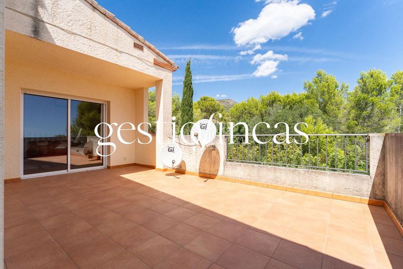 Foto bbd0d4eb-23a1-44c1-b0b0-932ae7a90628. Xalet amb calefacció aparcament piscina a Pratdip