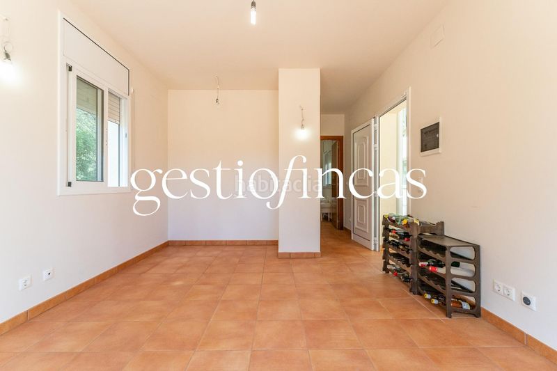 Foto d841f5b8-9b37-4b06-9996-7e25193b481b. Xalet amb calefacció aparcament piscina a Pratdip