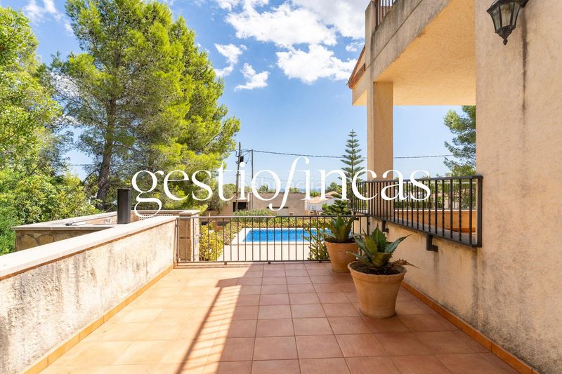 Foto e1a3bc32-46b0-4f4b-bd4c-dbaf8d9d17da. Xalet amb calefacció aparcament piscina a Pratdip