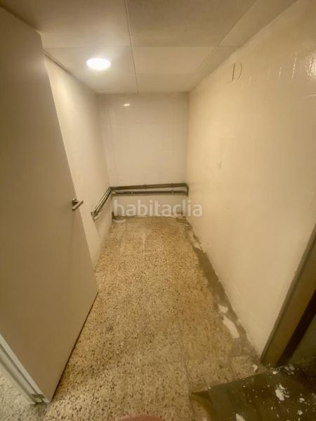 Foto c74b6d03-7c62-4ae5-a3eb-2e435bb77e5d. Local comercial a El Clot Barcelona