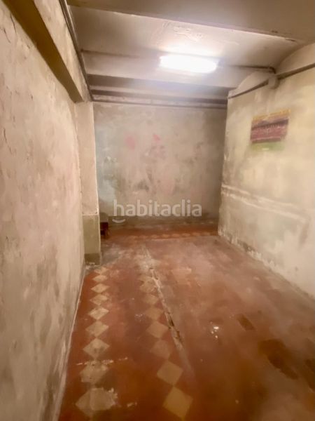 Foto ec18e430-8822-43e1-ab2d-158f2437fe7f. Local comercial a El Clot Barcelona