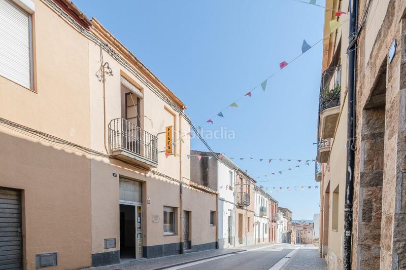 Foto 1c2ea2a6-4718-4281-9a2d-5fd8f66e8af7. Casa adossada a Llagostera