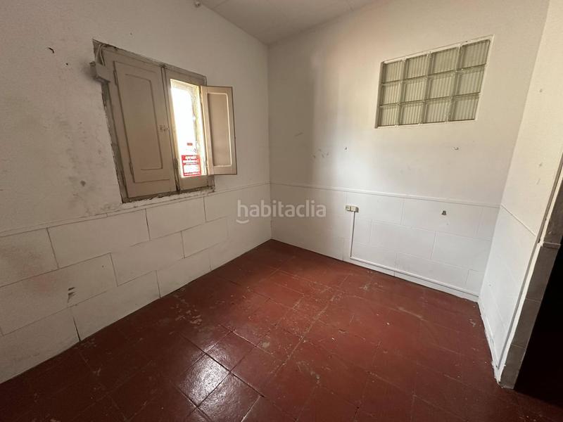 Foto fa0c3571-6890-4ff7-8b2e-e22c8ce5e3c1. Casa adossada a Llagostera