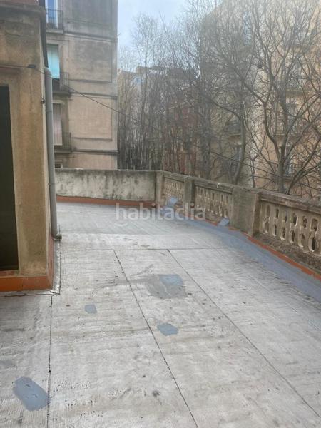 Foto bbc64e86-14ea-4a56-b809-a1ce9a31ad04. Edifici a de margarit 41 a El Poble Sec - Parc de Montjuïc Barcelona