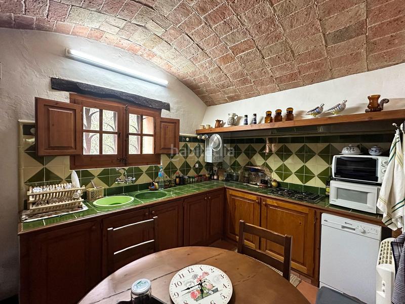 Foto 2ff2adac-689a-4893-8ed0-74bea0639195. Country house in Boadella i les Escaules