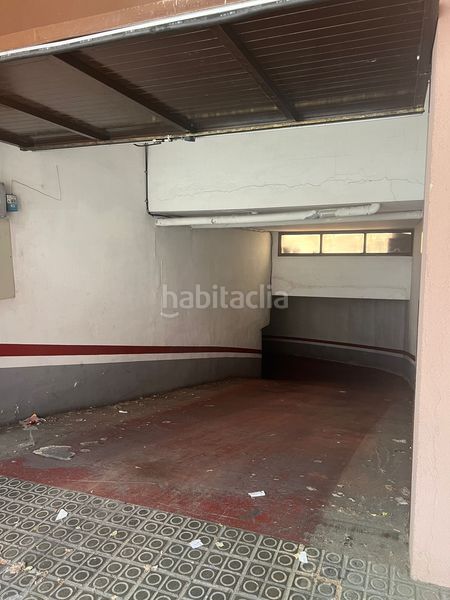 Foto 90e496fb-e929-4a36-bf64-dcd9280a23cc. Parking coche en Olot