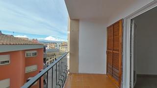 Pis  De sant narcs. Piso con terraza. alquilado