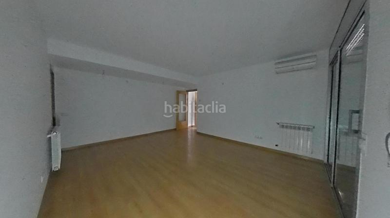 Foto 232f3a7c-6281-4162-93cd-ef1a6323286d. Appartamento con riscaldamento in Eixample Sud-Migdia Girona