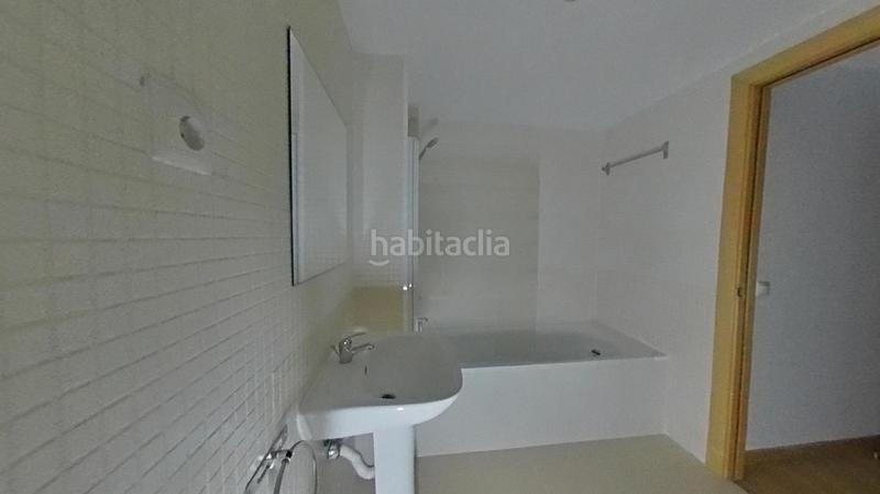 Foto 6c1577e3-3702-45bb-a0f8-71d692957070. Pis amb calefacció a Eixample Sud-Migdia Girona