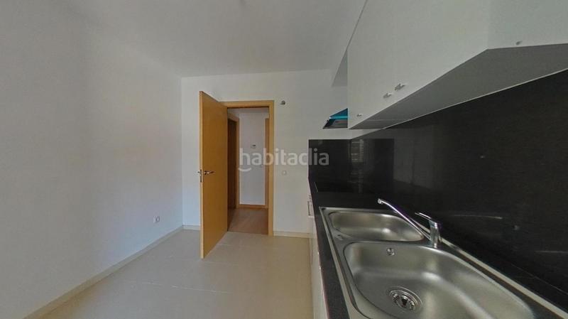 Foto f3b332bc-19c0-4957-a3eb-762cb70fd029. Pis amb calefacció a Eixample Sud-Migdia Girona