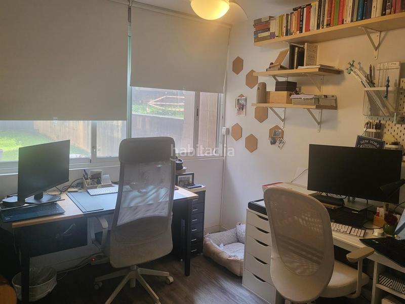Foto 186d4f3e-9a02-4da0-964b-a91f2e14002d. Piso  con balcón y párquind en Palau Girona