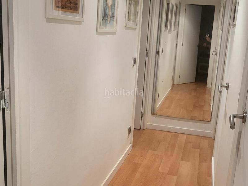 Foto c5fa0974-eab7-4147-a992-8bea9a28a0de. Piso  con balcón y párquind en Palau Girona