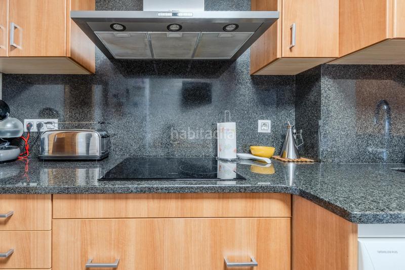 Foto 8013227f-d260-437b-a86b-609951e3f497. Piso  en venta a en Eixample Sud-Migdia Girona