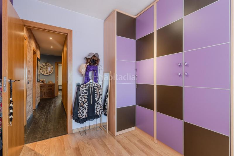 Foto fd2e3e41-37cc-441d-b43f-9db1e2ec4673. Piso  en venta a en Eixample Sud-Migdia Girona