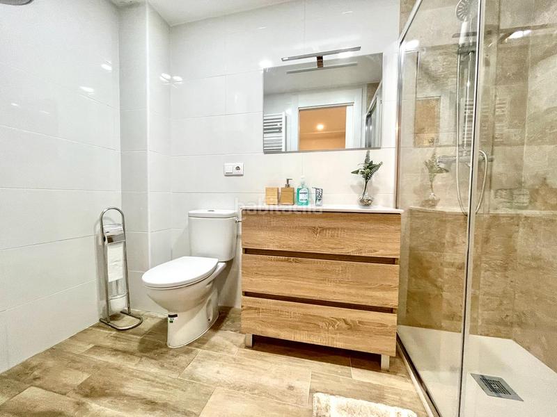 Foto 760864d4-f0d5-4e5f-865a-14ec882e461a. Alquiler loft estudio con balcón en Barri Antic Manresa