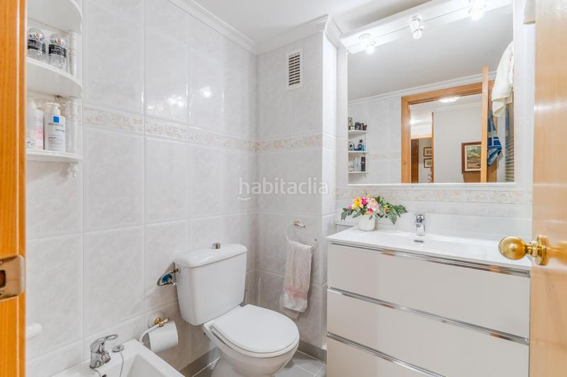 Foto 6421646d-ca4a-4025-a31b-fef565c0e7ce. Appartement avec parking dans Centre Salt