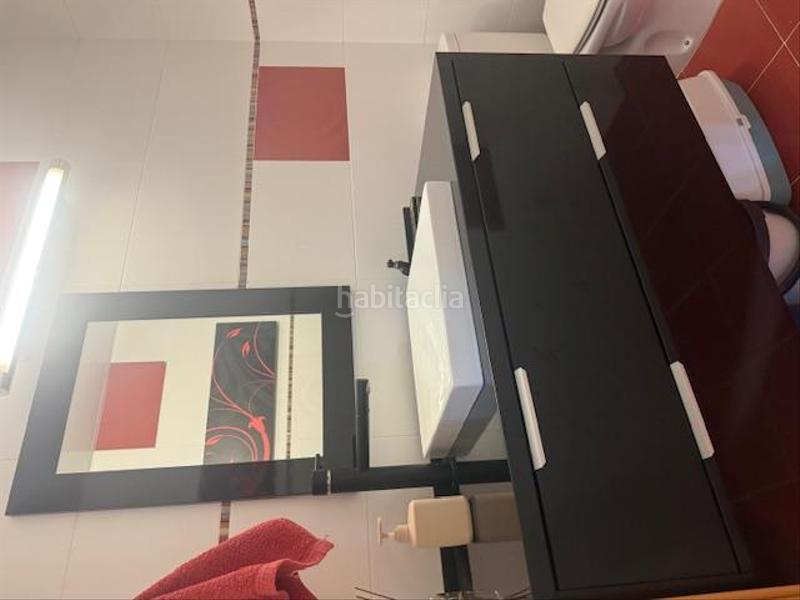 Foto cf74482d-4dfc-4bff-b4eb-2bdc144aeba6. Maison jumelée avec chauffage parking piscine dans Torre Baró Barcelona