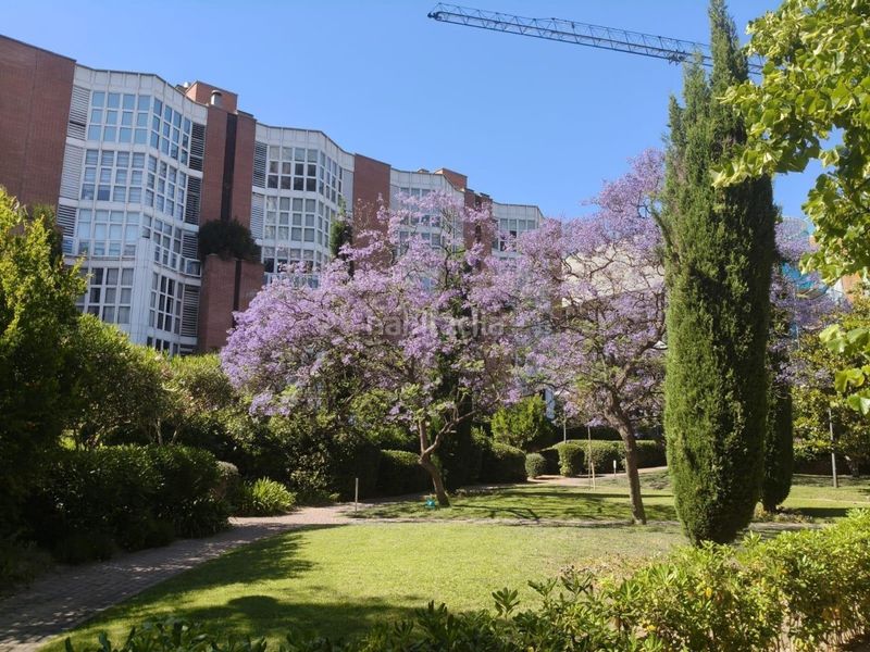 Foto e8462f3c-c309-4606-b626-b04e7cfbf7ff. Pis amb calefacció aparcament a La Vila Olímpica del Poblenou Barcelona