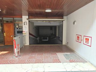 Parking coche en de Sepúlveda 101