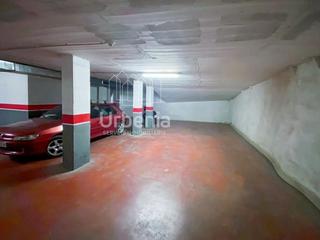 Aparcament cotxe a Urbanitzacions. Plaza de parking para 3 o 4 coches!!!