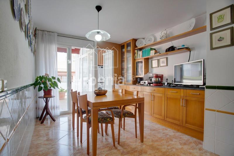 Foto b025711f-fa54-4477-856f-ff36a20224e4. Casa amb calefacció aparcament a Les Creus Pineda de Mar