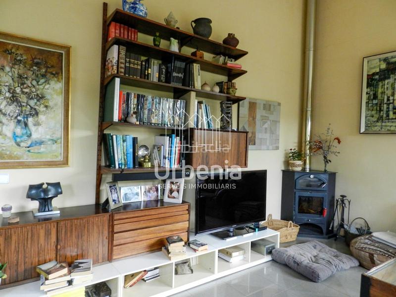 Foto 2ff94653-74bb-4edc-8827-c6af2974f307. Haus mit heizung parking in Òrrius