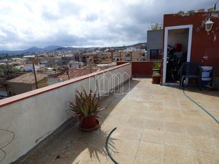 Piso en Els Molins. Primer piso con entrada independiente y terraza