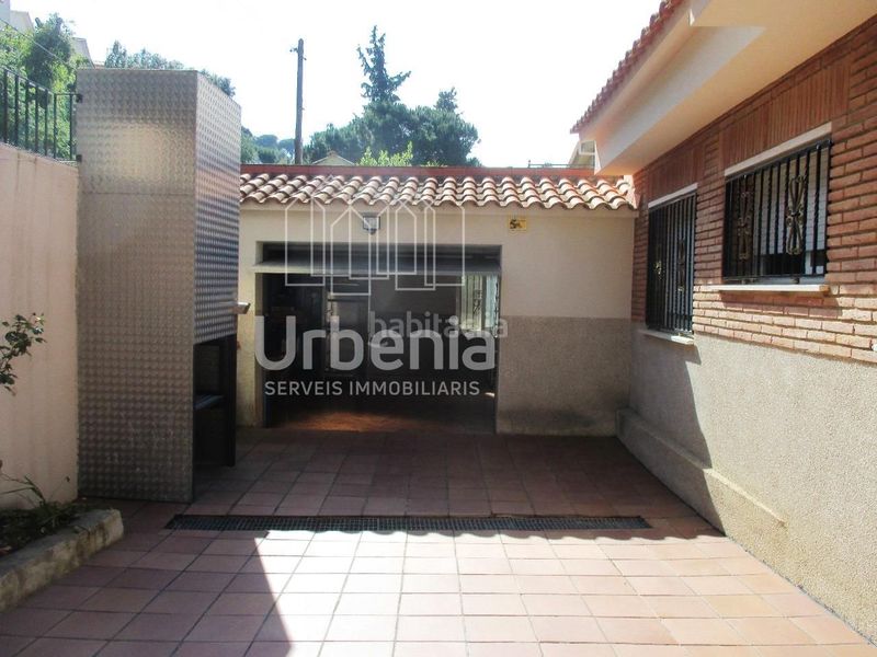 Foto d4bb15cc-2fa6-44e6-9a1f-e43be7bfadb7. Xalet amb calefacció aparcament a Urbanitzacions Argentona