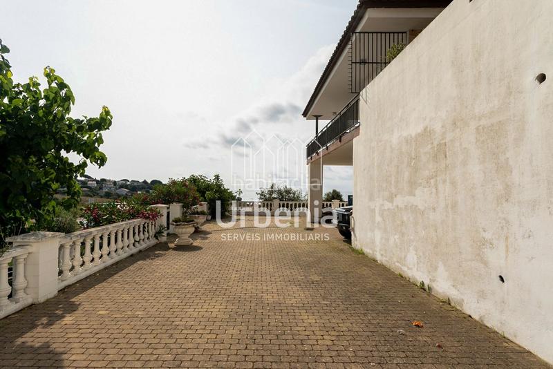 Foto 03e62225-b88f-4bb3-835c-c87df797914b. Casa amb calefacció aparcament piscina a Urbanitzacions Arenys de Mar