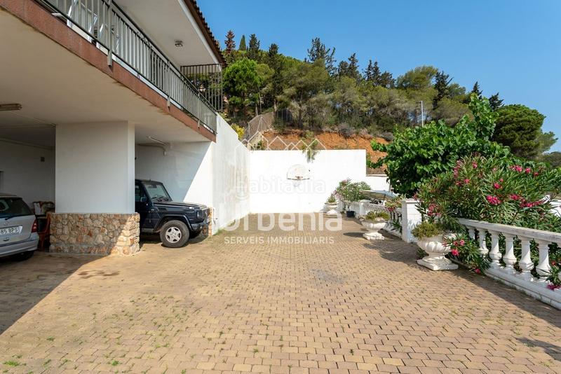 Foto 228631b8-5195-4e99-8984-617a6963a4a3. Casa amb calefacció aparcament piscina a Urbanitzacions Arenys de Mar