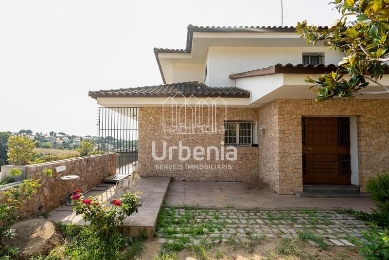 Foto 2a7c36a7-2197-4ddc-955a-272e00661074. Casa amb calefacció aparcament piscina a Urbanitzacions Arenys de Mar