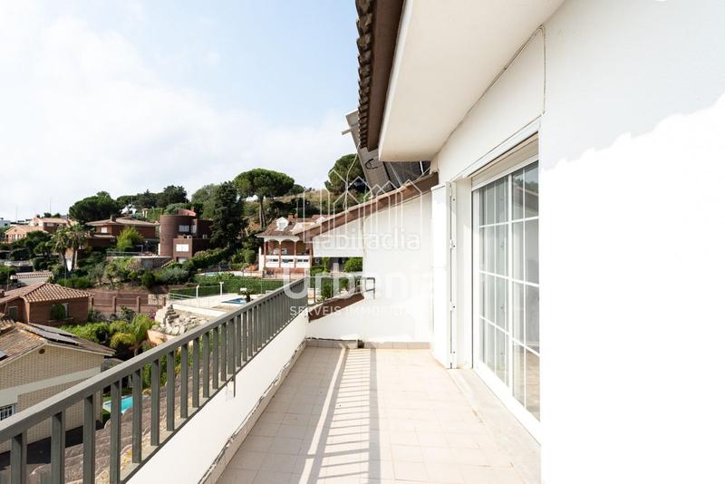 Foto 36990e01-0a3a-46ad-8eb3-cf1be7ff9db4. Casa amb calefacció aparcament piscina a Urbanitzacions Arenys de Mar