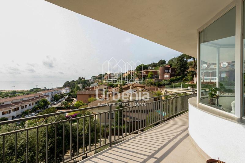 Foto 3e9e2c62-7158-418b-b9e3-d01286e266de. Casa amb calefacció aparcament piscina a Urbanitzacions Arenys de Mar