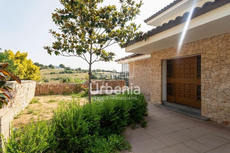 Foto 478d7b15-fb60-40a1-8e1e-2e8adac32126. Casa amb calefacció aparcament piscina a Urbanitzacions Arenys de Mar