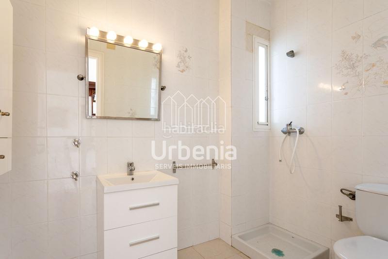 Foto 60c7b0b2-5917-468d-9782-597e6b5ef2a7. Casa amb calefacció aparcament piscina a Urbanitzacions Arenys de Mar