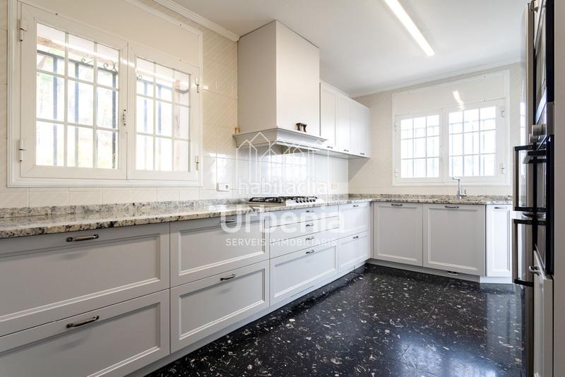 Foto cb2c98c1-01c3-4013-904b-ed5ab2d1019a. Casa amb calefacció aparcament piscina a Urbanitzacions Arenys de Mar