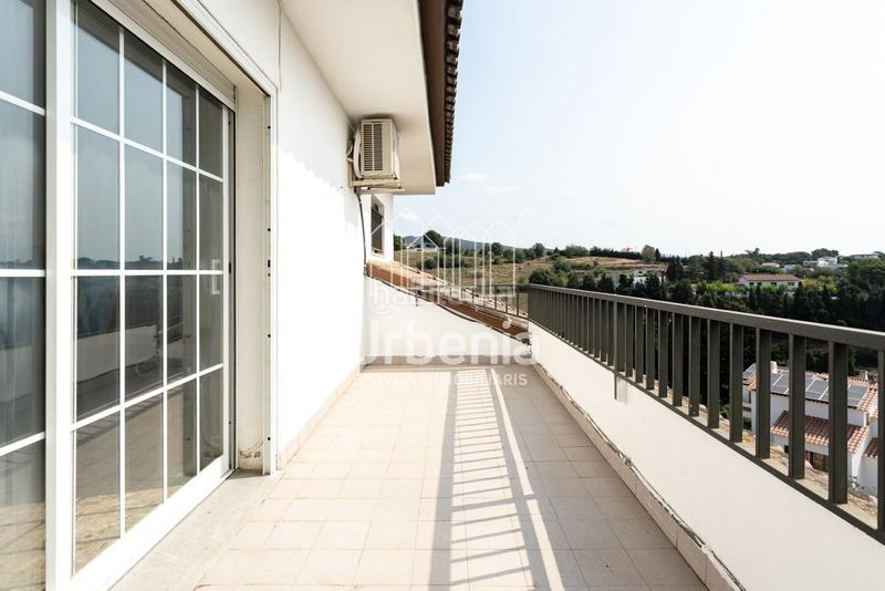 Foto e27bc9a3-0f99-47a1-b378-554d2f7cbd58. Casa amb calefacció aparcament piscina a Urbanitzacions Arenys de Mar