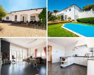 Maison à Sant Cebrià de Vallalta. Magnifica casa a 4 vientos con una de las mejores vistas de toda