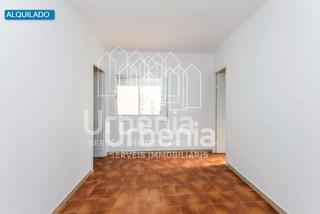 Pis a Cerdanyola Nord. Piso en venta con inquilinos.