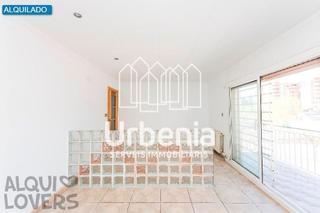 Appartement  C/ núria. Oportunidad sólo para inversores. piso okupado