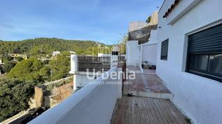 Maison à Santa Susanna. Descubre tu próximo hogar en la encantadora urbanización la vall