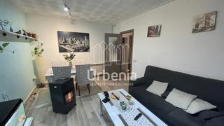 Casa adossada a Sant Pere. Descubre tu próximo hogar en el corazón del encantador barrio de