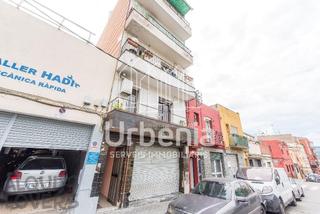 Pis  C/ vitoria. Piso de venta piso okupado