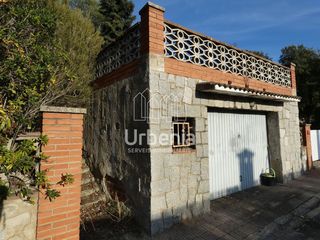Finca rústica a Can Massuet del Far. Terreno residencial en can massuet  dosrius !!