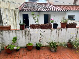 Maison jumelée à Canet de Mar. Oportunidad en canet de mar. casa de pueblo para reformar en una