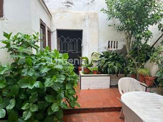 Maison jumelée à Canet de Mar. Oportunidad en canet de mar. casa de pueblo para reformar en una