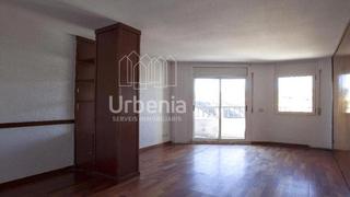 Pis  Cami reial. Espacioso piso en el vendrell