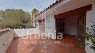 Chalet  Mas gabana. Amplia casa en arenys de munt, barcelona, perfecto para parejas