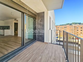 Duplex in Zona alta. Exclusivo ático de obra nueva en stella maris arenys de mar, con